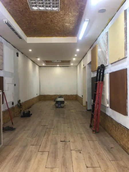 Tirane, jepet me qera ambjent biznesi Kati 0, 85 m² 1.200 € (STADIUMI DINAMO)