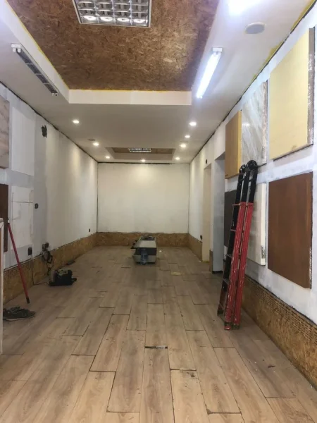 Tirane, jepet me qera ambjent biznesi Kati 0, 85 m² 1.200 € (STADIUMI DINAMO)