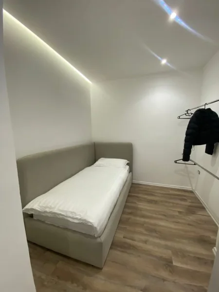JEPET ME QIRA, APARTAMENT 2+1, RRUGA E BOGDANËVE, TIRANË, 900 EURO/MUAJ