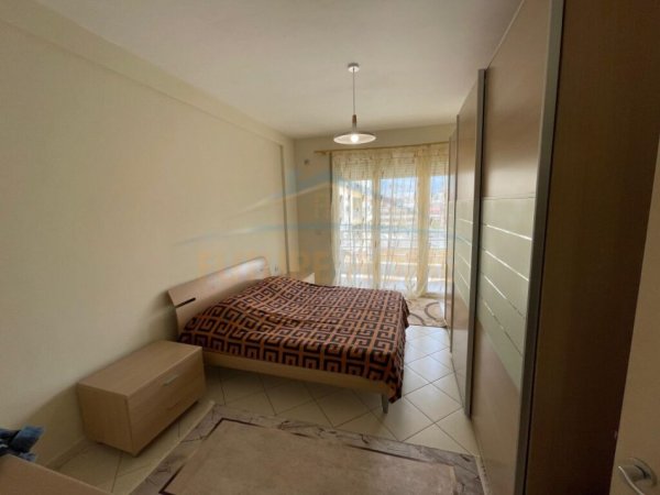 Tirane, jepet me qera apartament 1+1 Kati 5, 75 m² 500 € (STACIONI I TRENIT)