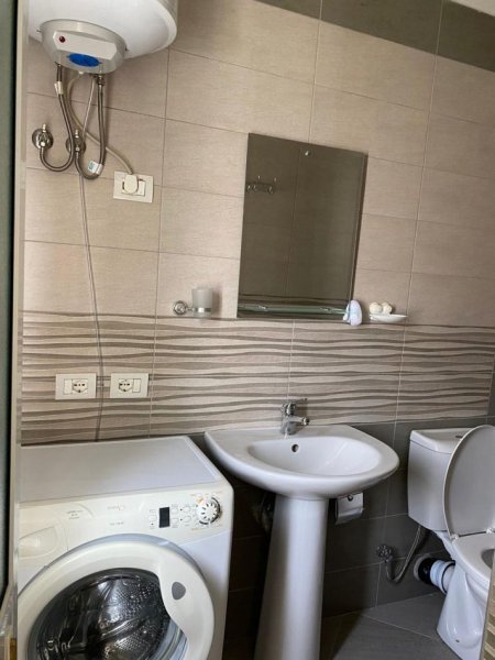 Tirane, jepet me qera garsonier 1+1 Kati 6, 36 m² 320 € (Qsut/Spitali Nene Tereza)
