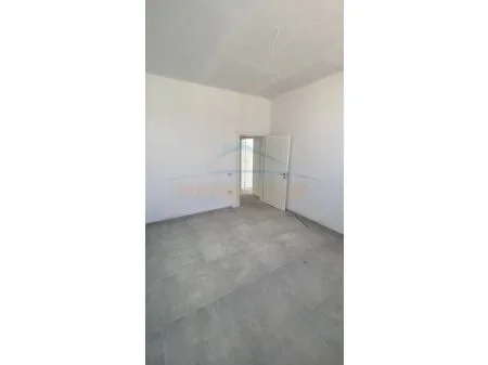 Tirane, shitet apartament 2+1 Kati 6, 85 m² 140.000 € (Shkoze, Tirane, AREA42510)