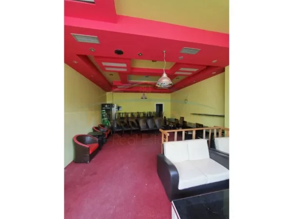 Tirane, shes ambjent biznesi Kati 0, 99 m² 88.500 € (Fresk)