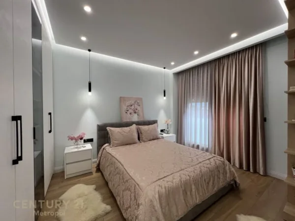 Tirane, shes apartament 3+1+2+verande , 224 m² 515.000 € (Qendra Tregtare TEG)