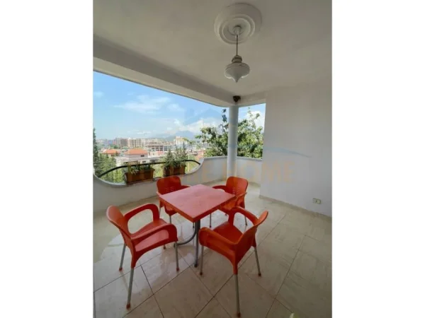 Tirane, jepet me qera apartament 2+1 Kati 2, 128 m² 350 € (Kodra e Priftit)