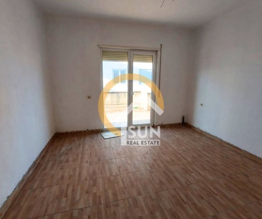 Shkoder, shitet apartament 3+1+Ballkon Kati 6, 230 m² 244.000 € (SHESHI DEMOKRACIA)