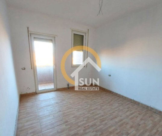 Shkoder, shitet apartament 3+1+Ballkon Kati 6, 230 m² 244.000 € (SHESHI DEMOKRACIA)