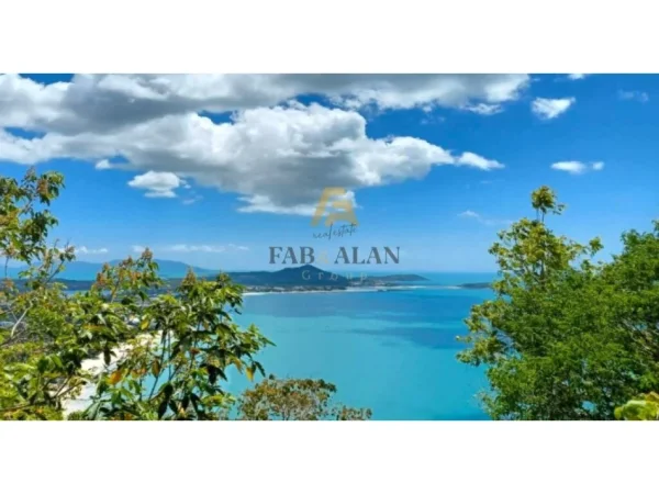 Dhermi - Palase, shitet toke ne bregdet , 700 m² 105.000 € (Palase)