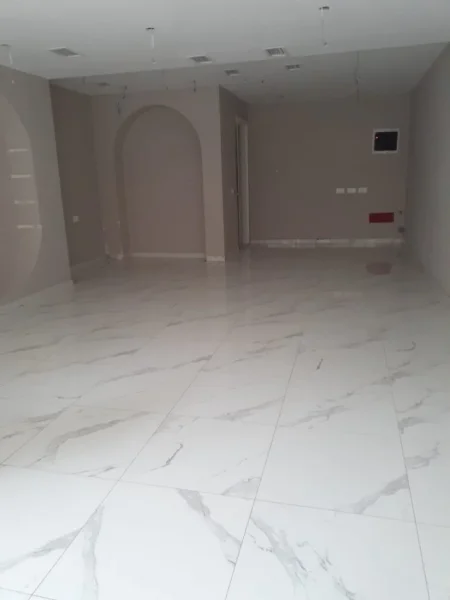 JEPET ME QERA AMBJENT 57M2 FASADE XHAMI 1400 EURO SHESHI WILLSON