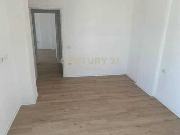 Tirane, shitet apartament 2+1 Kati 5, 80 m² 124.000 € (Unaza e re Astir)