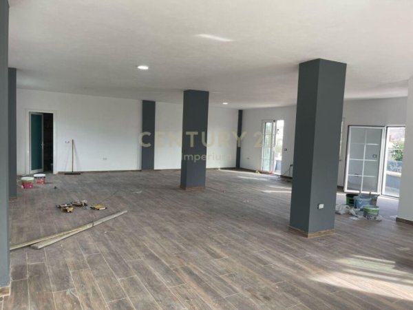 Tirane, shitet shtepi 3 Katshe Kati 3, 400 m² 480.000 € (Kombinat)