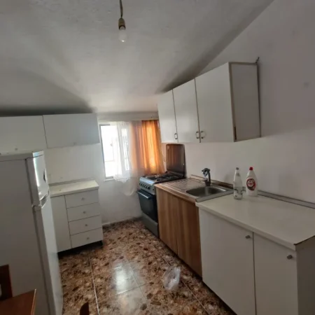 Tirane, jepet me qera apartament 2+1+Ballkon Kati 6, 70 m² 480 € (BULEVARDI ZOGU I PARE)