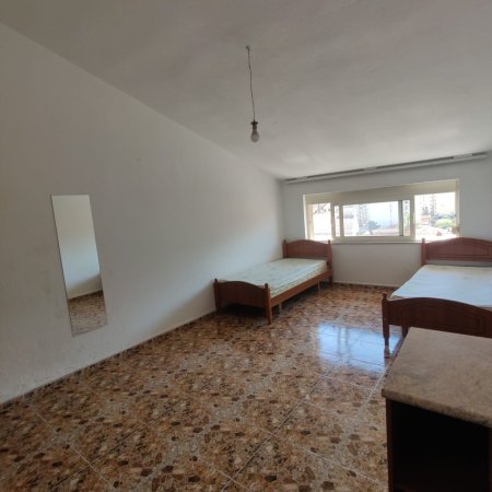 Tirane, jepet me qera apartament 2+1+Ballkon Kati 6, 70 m² 480 € (BULEVARDI ZOGU I PARE)