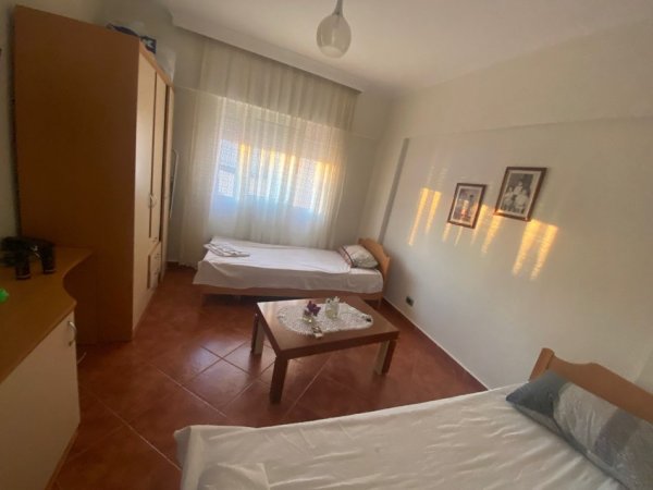 Tirane, shitet apartament 2+1 Kati 9, 95 m² 175.000 € (Komuna e Parisit)
