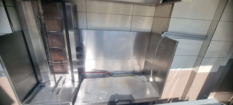 Tirane, Shiten pajisje restoranti