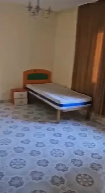 Tirane, jepet me qera apartament 3+1 Kati 2, 94 m² 440 € (Ali demi)