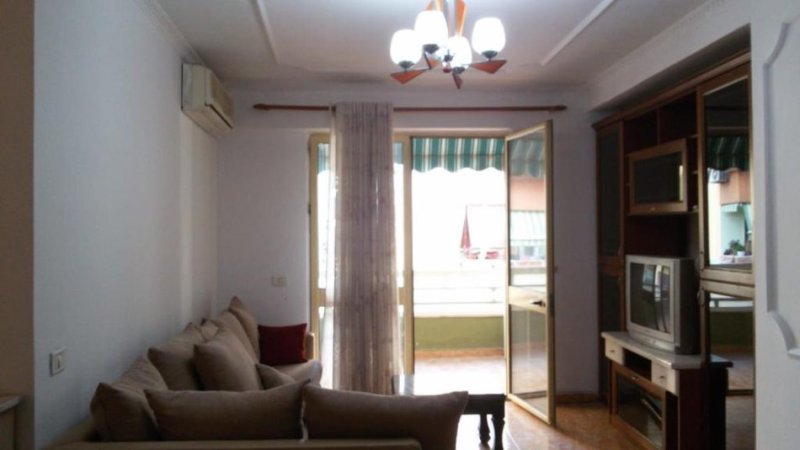 Tirane, jepet me qera apartament 2+1 Kati 4, 79 m² 550 € (Myslym Shyri)