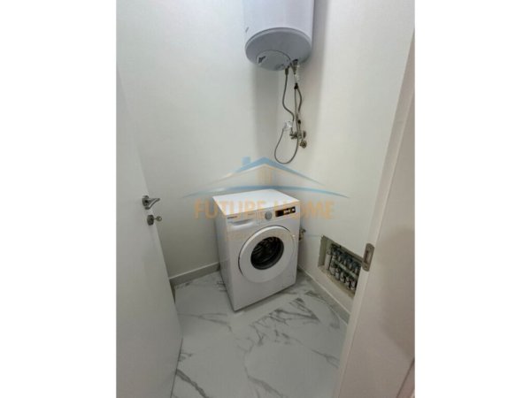 Tirane, jepet me qera 2+1 Kati 3, 80 m² 950 € (Kompleksi Delijorgji)