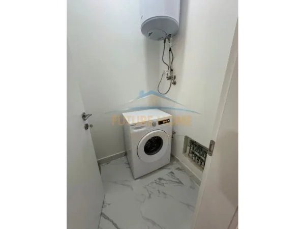 Tirane, jepet me qera 2+1 Kati 3, 80 m² 950 € (Kompleksi Delijorgji)