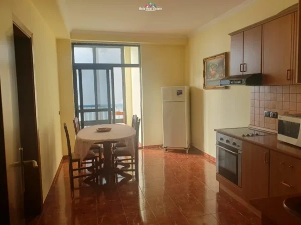 Tirane, jepet me qera apartament 2+1 Kati 5, 90 m² 600 € (bllok)