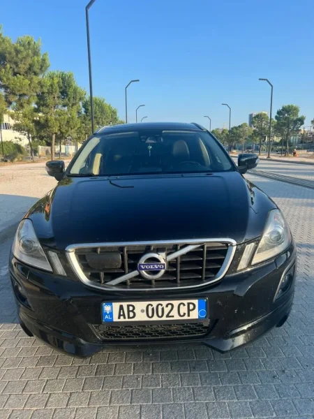 Tirane, shitet Nafte, e zeze automatik Kondicioner 239.000 km 13.500 €