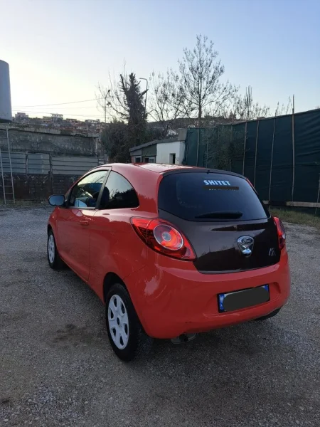 Durres, shes makine Ford Ka 1.2 Benzine 8v 2013 Benzin, e kuqe manuale Kondicioner 120.001 km 3.100 €