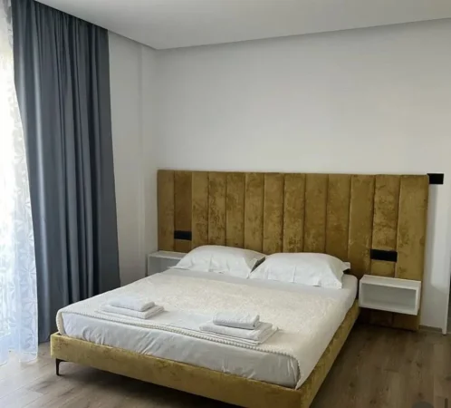 Ksamil ,Rruga e Butrintit Mundesi Ideale investimi Hotel ne shitje 3 katesh  i sapo restauruar me kushte bashkohore