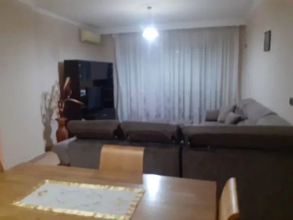 Tirane, jepet me qera apartament 1+1 Kati 9, 70 m² 700 € (Brigada 8)