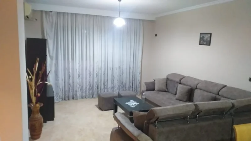 Tirane, jepet me qera apartament 1+1 Kati 9, 70 m² 700 € (Brigada 8)