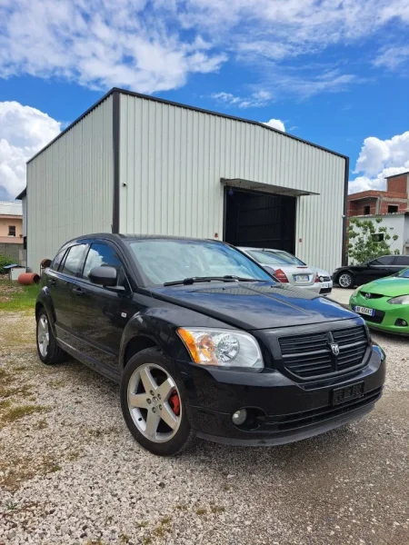 Durres, shes makine Dodge Caliber 1.8 Benzine 2008 Benzin, e zeze manuale Kondicioner 177.000 km 4.100 €