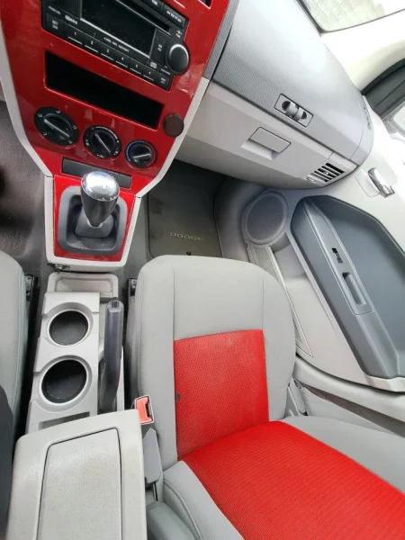 Durres, shes makine Dodge Caliber 1.8 Benzine 2008 Benzin, e zeze manuale Kondicioner 177.000 km 4.100 €