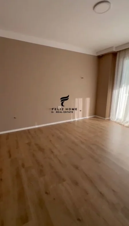 Tirane, shitet apartament 2+1+Ballkon Kati 3, 105 m² 240.000 € (21 DHJETORI)