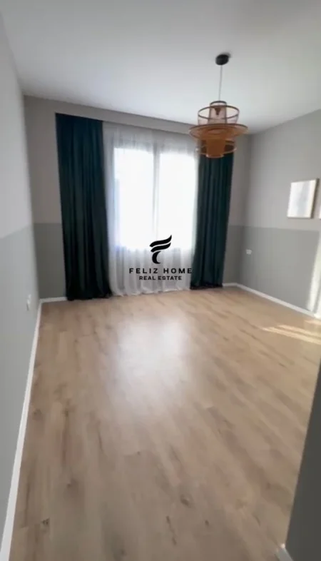 Tirane, shitet apartament 2+1+Ballkon Kati 3, 105 m² 240.000 € (21 DHJETORI)