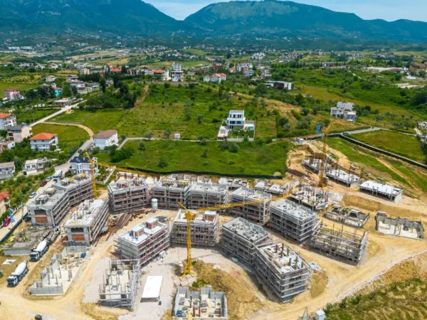 Tirane, shitet Vile 3 Katshe Kati 3, 197 m² 360.000 € (Rruga e Abazeve, Farke)