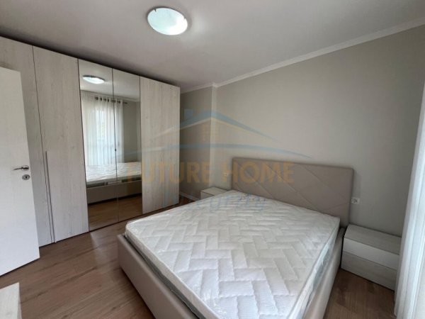 Tirane, jepet me qera apartament 1+1+Ballkon Kati 3, 53 m² 500 € (Ferit Xhajko)