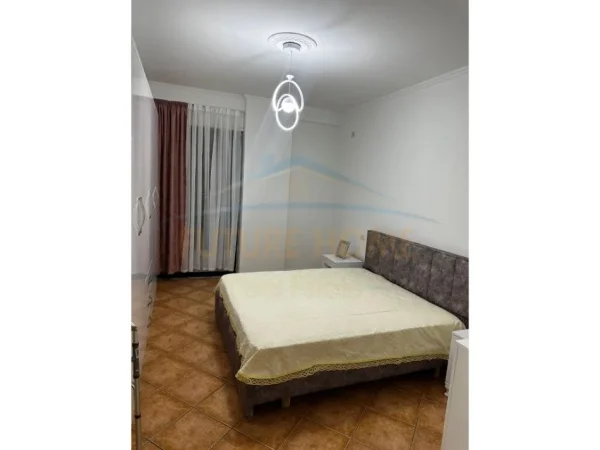 Tirane, jap me qera apartament 2+1 Kati 2, 106 m² 500 € (Fresk)