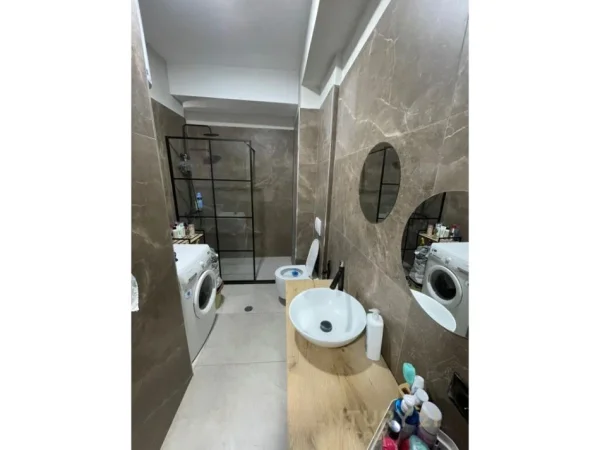 Tirane, shitet apartament 2+1 Kati 5, 114 m² 160.000 € (kodra e diellit)