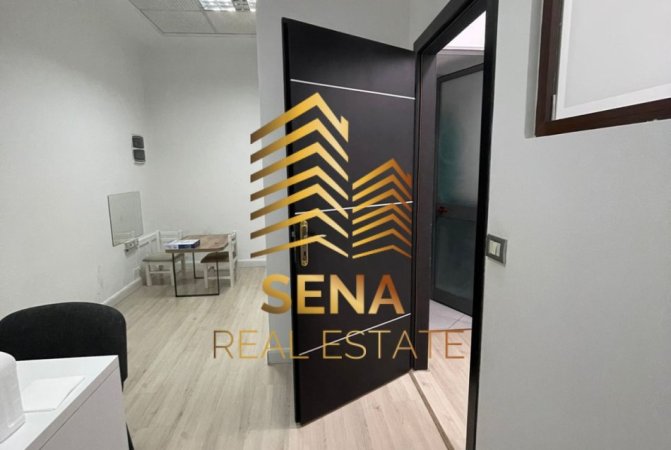 Tirane, shitet ambjent biznesi Kati 0, 32 m² 90.000 € (Rruga e Dibres)