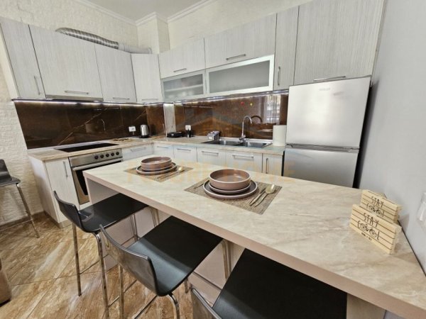 Durres, shitet apartament 1+1+Aneks Kati 4, 65 m² 105.000 € (Adria)