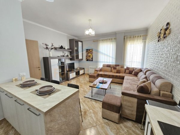 Durres, shitet apartament 1+1+Aneks Kati 4, 65 m² 105.000 € (Adria)