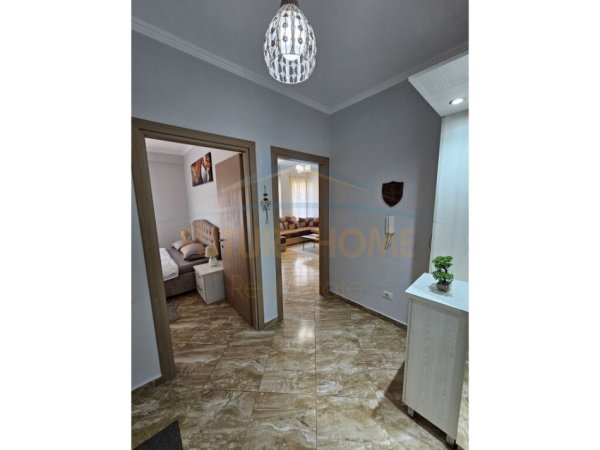Durres, shitet apartament 1+1+Aneks Kati 4, 65 m² 105.000 € (Adria)