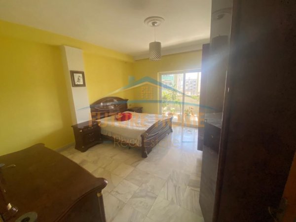 Durres, shitet apartament 3+1+Aneks+Ballkon Kati 3, 196 m² 140.000 € (Kryqi-Kuq , Durres)