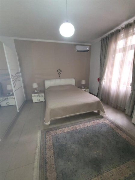 Tirane, jepet me qera Vile 4+1 Kati 2, 500 m² 2.000 € (Kodra Diellit)