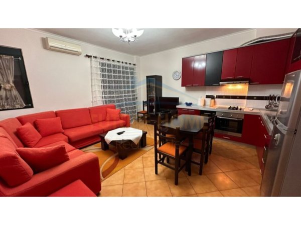 Mali Robit, shitet apartament 1+1+Ballkon Kati 3, 68 m² 75.000 € (Mali Robit)