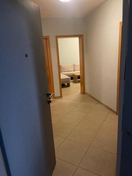 Tirane, jepet me qera apartament 2+1 Kati 4, 70 m² 480 € (QSUT)