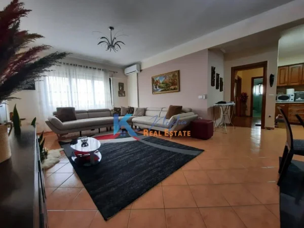 Tirane, jepet me qera apartament 2+1 Kati 7, 120 m² 600 € (Don Bosko, afer Vizion Plus)