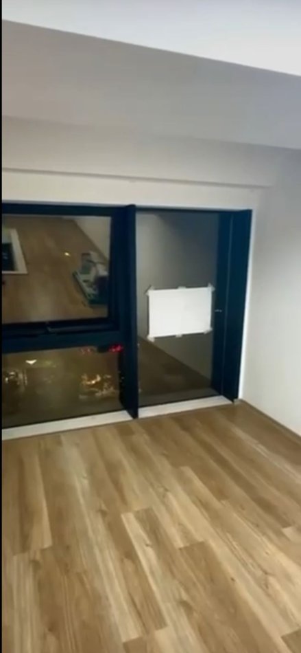 Tirane, jepet me qera dyqan Kati 1, 40 m² 400 € (Myslym Shyri)