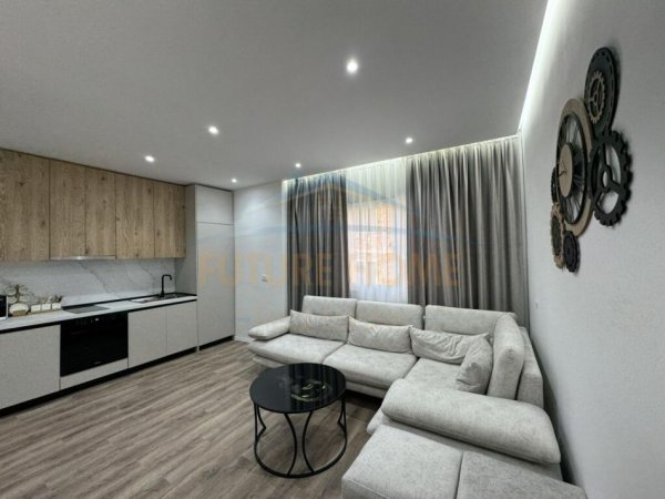 Tirane,Jepet me Qera apartament 2+1 Kati 2, 70 m² (Rruga Bogdaneve)