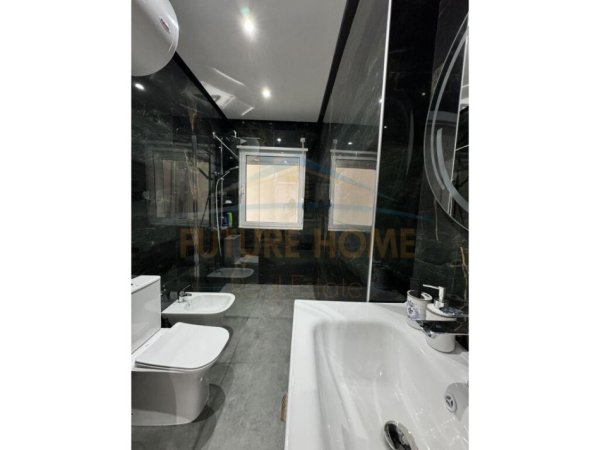 Tirane,Jepet me Qera apartament 2+1 Kati 2, 70 m² (Rruga Bogdaneve)