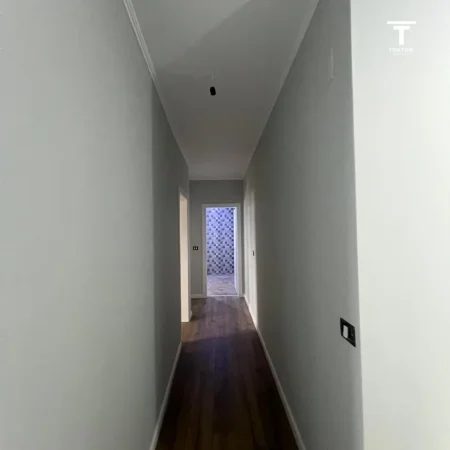 Tirane, shitet apartament 2+1 Kati 4, 124 m² 130.000 € (Rruga e Thesarit, Fresk, Tiranë)